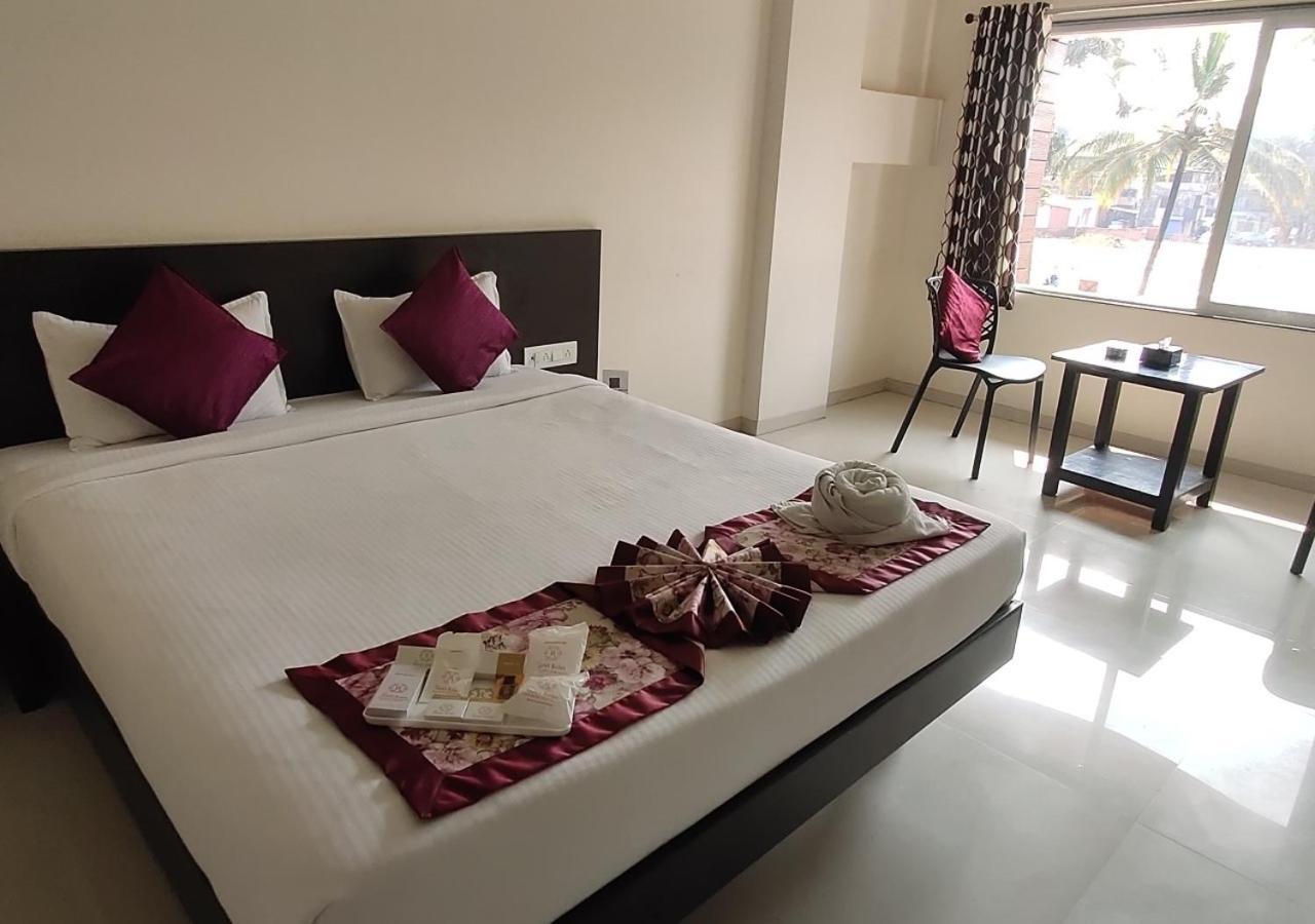 The Hotel Relax Kankavli Kankavali Bagian luar foto